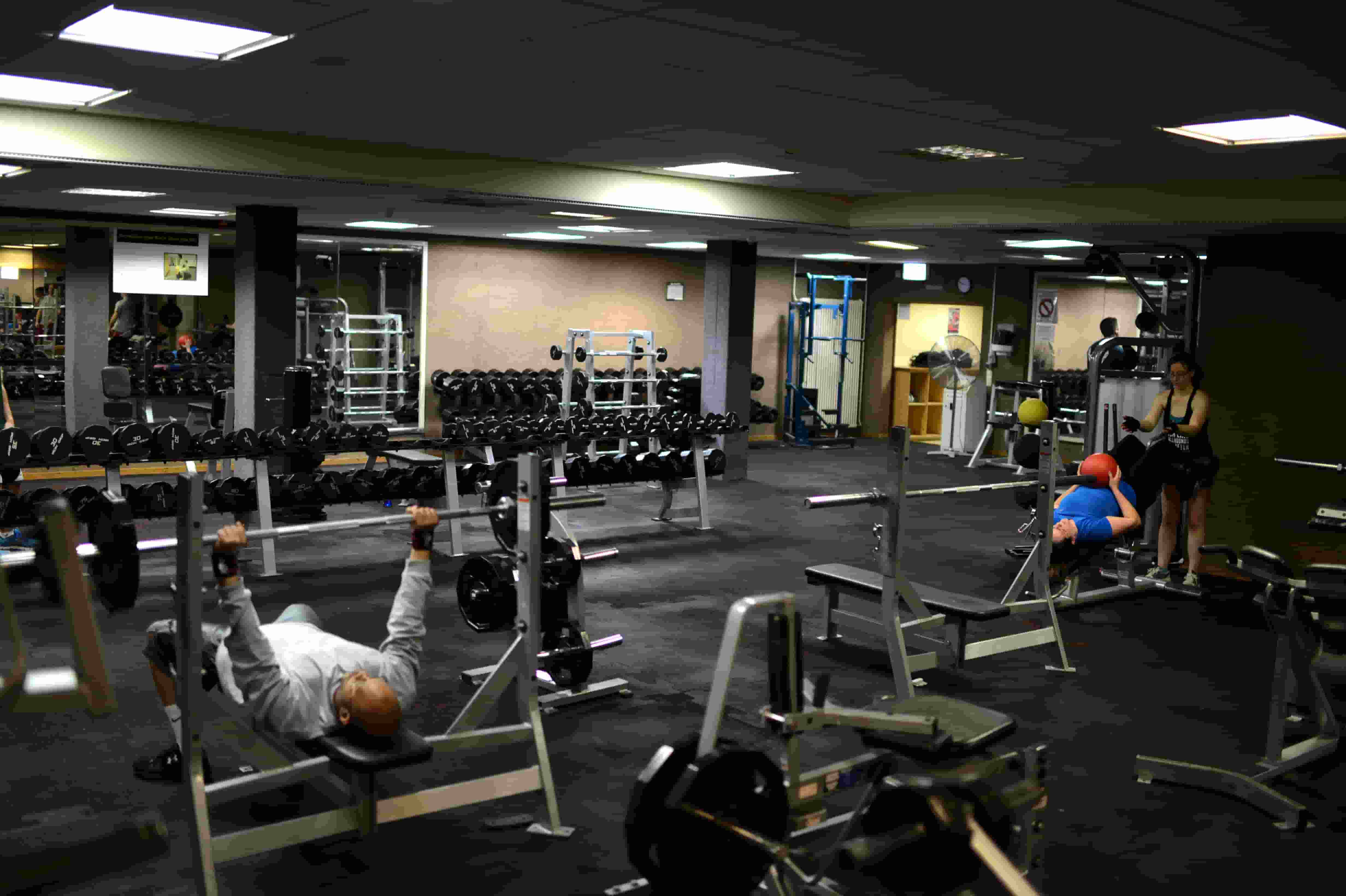 Șapte exerciții pentru a vă ajuta să vă dezvoltați rapid mușchi și să obțineți un fizic excelent