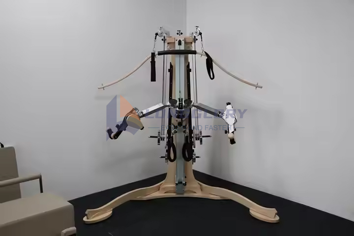 Reformers With Pulley Tower Gyroscopic Pilates Cadillac the Running Trajectory Of The Equipment Is Reasonable Maple Pilates